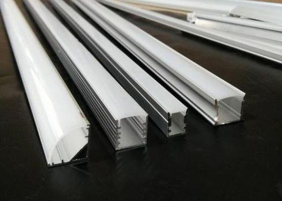 TUVは導かれたストリップ20mmのためのアルミニウム プロフィールを磨いた