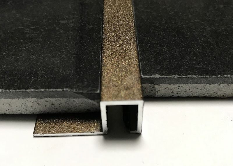 OEM &ODMの工場アルミニウム タイルの付属品の保護タイルのトリムのアルミニウム放出のプロフィール