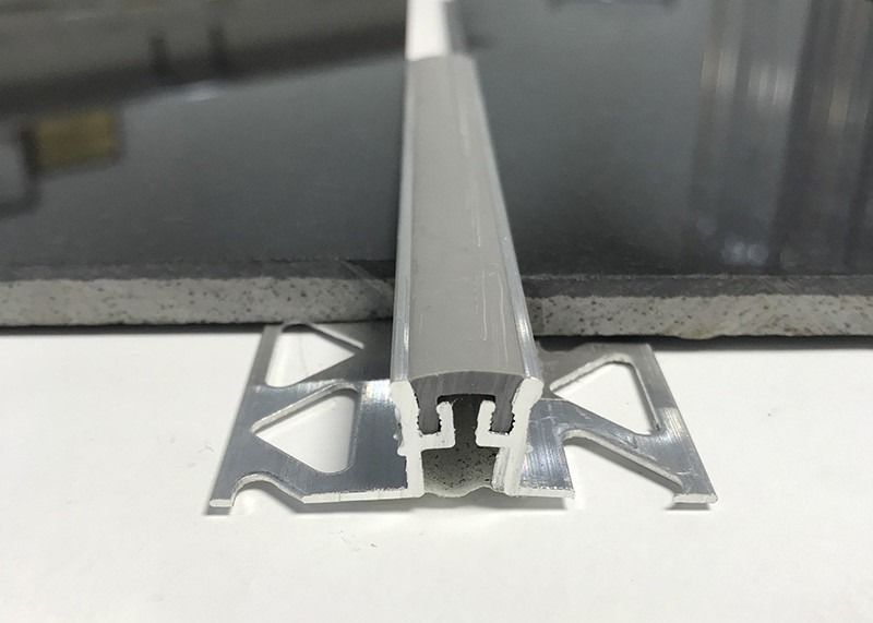 拡張制御接合箇所の木製の床のAndtileのトリムのためのアルミニウム タイルの動きの接合箇所