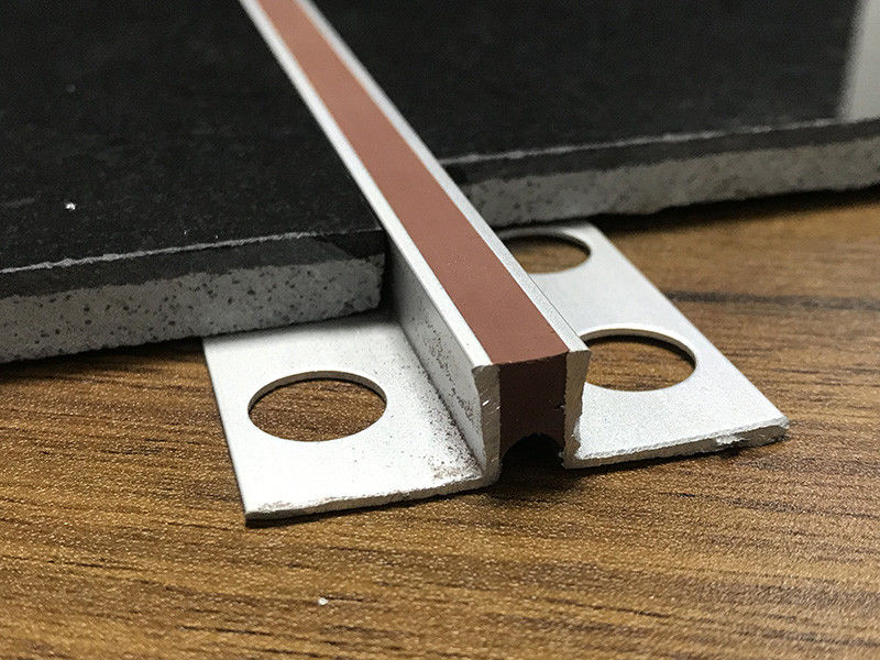 装飾的な動きの接合箇所の床の構造動きの接合箇所30mm